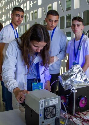 f5f6a2f9_c385_4f0f_9513_0f1f948b7d02