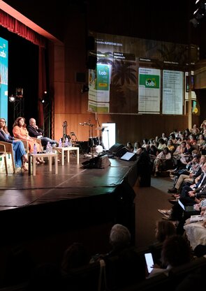 458289083_916482717171819_3725371607753684210_n