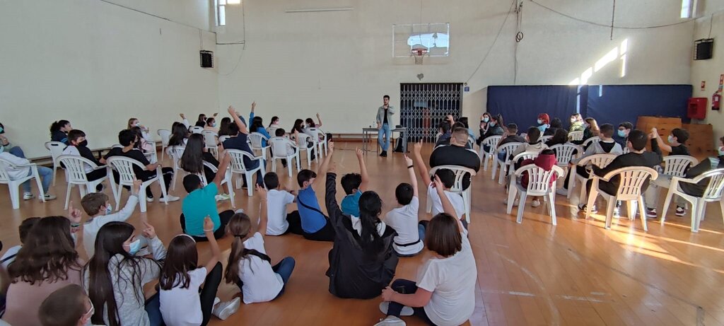 44663455_1d0e_479a_808e_90865d146c1c_vf