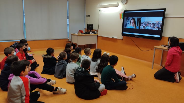 joana_schenker_school_tour