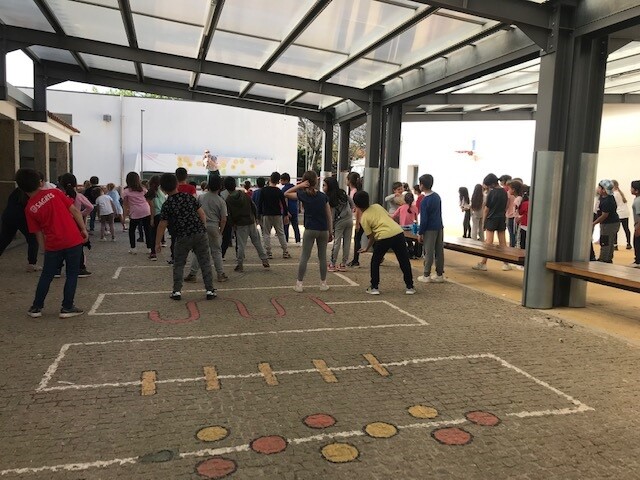 Pedras Rubras a dançar