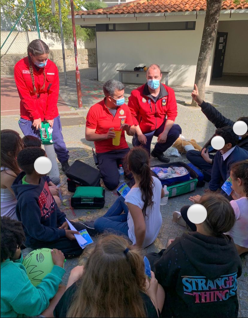 Bombeiros Voluntários de Pedrouços na EB da Giesta