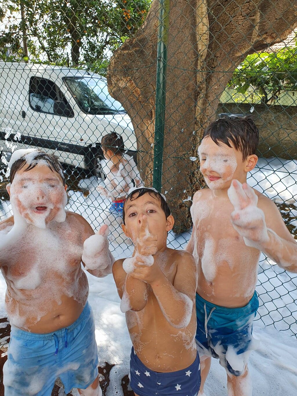 Escola Básica de Crestins AAAF, Festa da Espuma