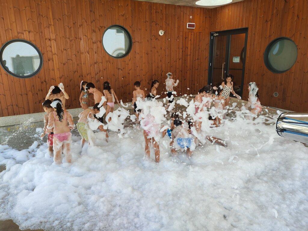 Festa de espuma EB Moutidos