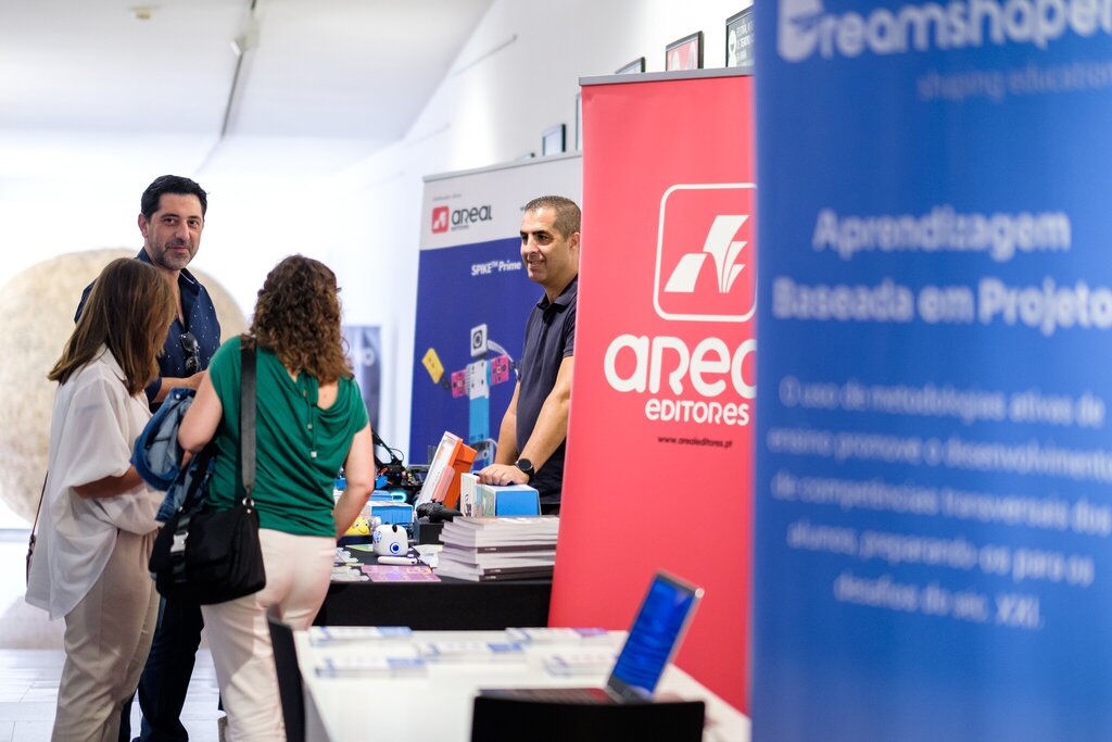 305972160_452552690231493_2751576582220252763_n