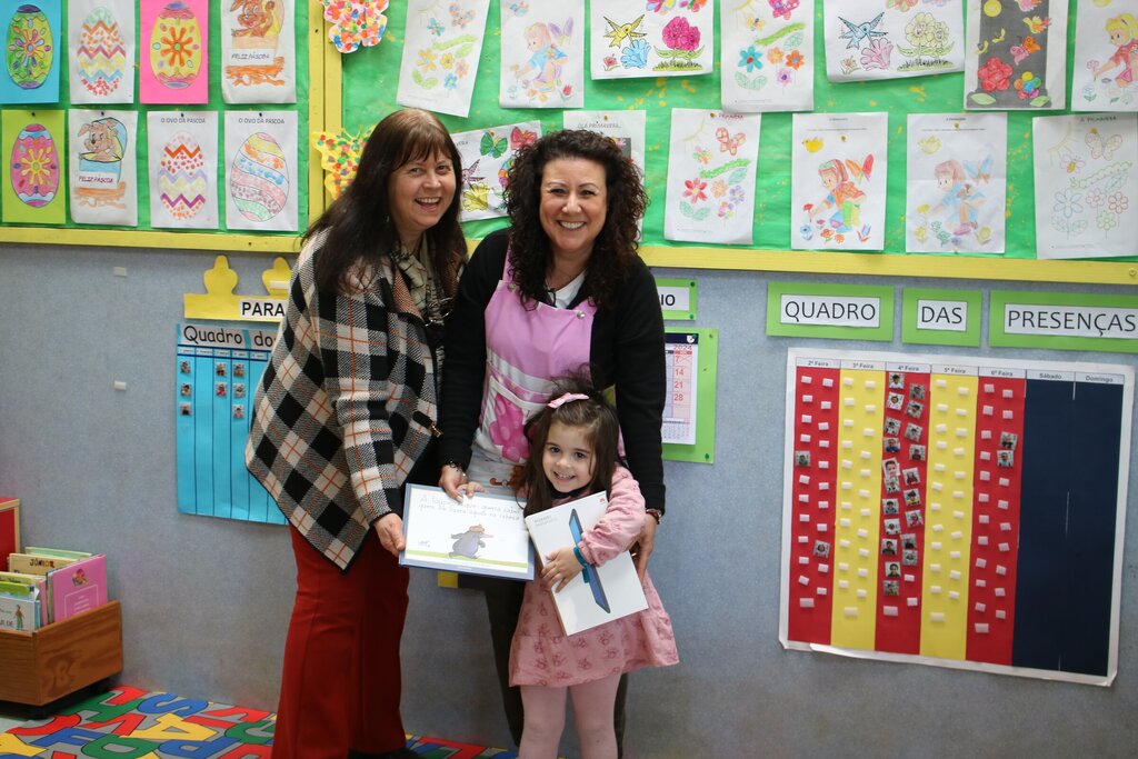 2º Lugar - Eduarda Figueiredo, da sala 2 da Escola Básica de Moutidos