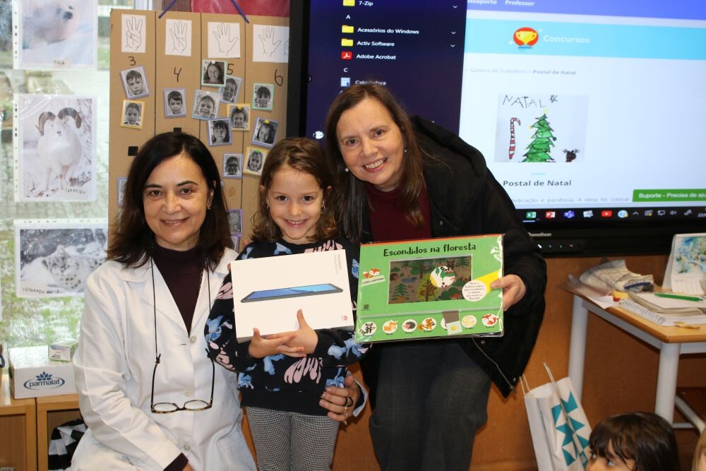 laura_nascimento__1o_classificado_por_juri___da_escola_basica_do_castelo_da_maia___premio_tablet_...