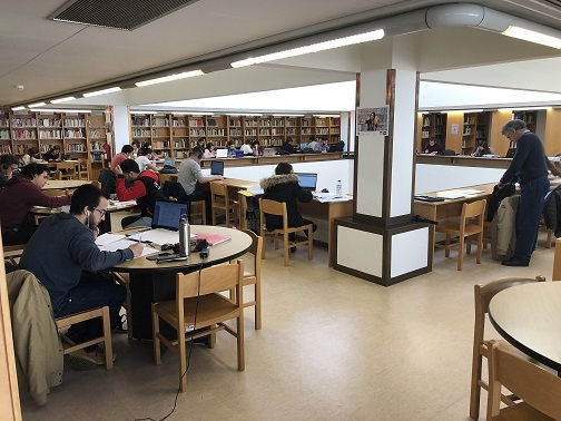 Biblioteca_sala_leitura