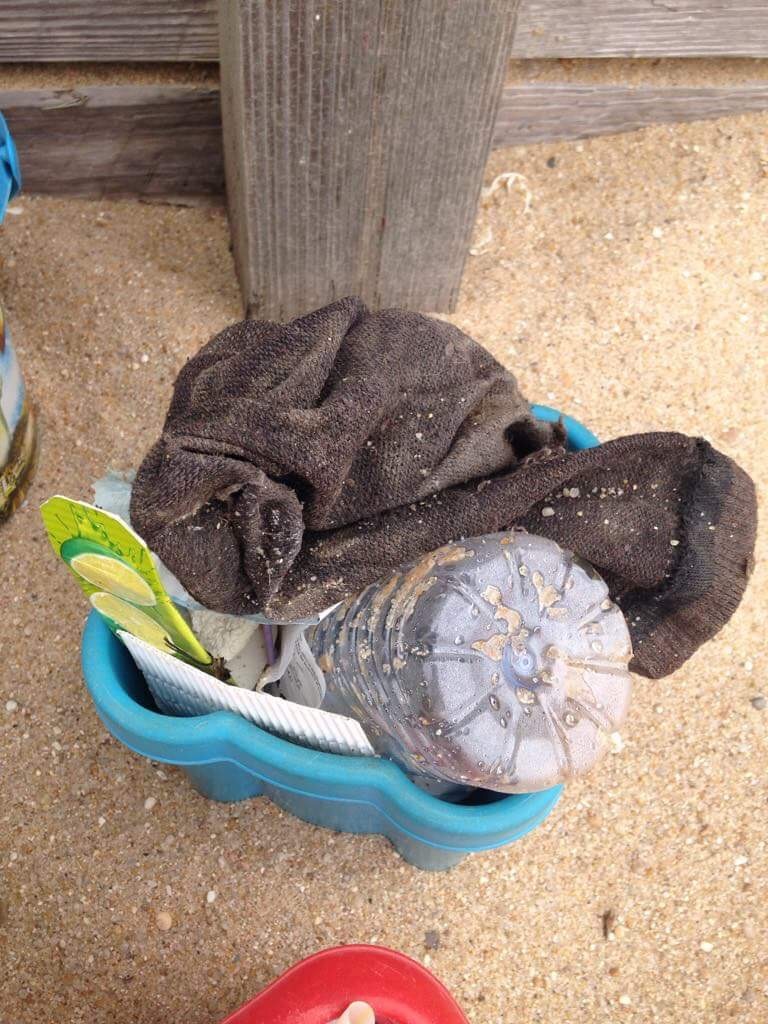 Praia "Deixa zero, leva um"