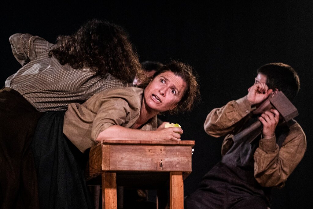 "Moço da Cola" - Astro Fingido