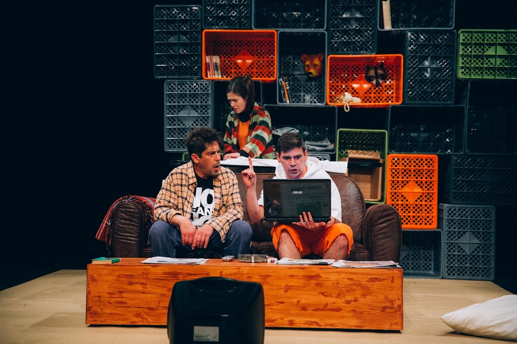 "Já passaram quantos anos desde a última vez que falámos, perguntou ele",  Teatro das Beiras - Co...