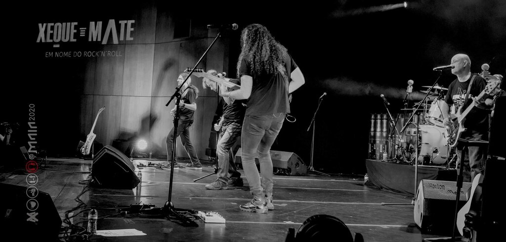 Lançamento do álbum ao vivo do 35° aniversário do "Em nome do Pai, do Filho e do Rock 'N' Roll" d...