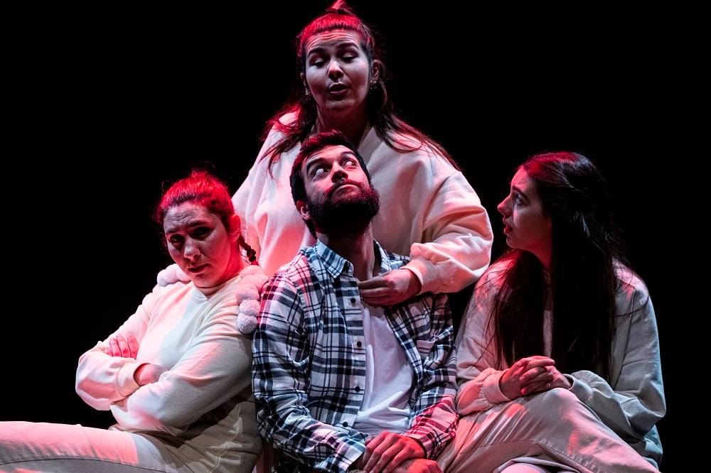 "Ai o medo que (nós) temos de existir!" - Teatro Art’Imagem