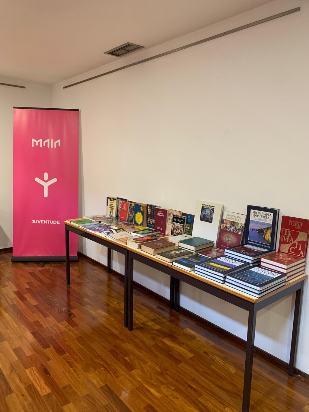 Feira do Livro Usado na Casa do Alto 