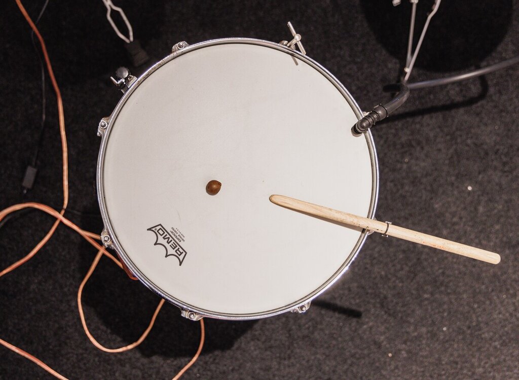 Bienal da Maia 2023 I Vicente Mateus Oficina de som: 1 1 1 (objetos percutidos)