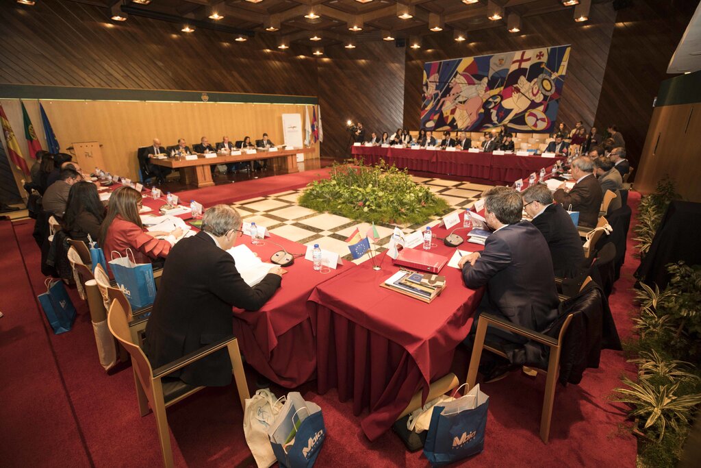 Inteligência Artificial - Maia lança desafio ao Eixo Atlântico