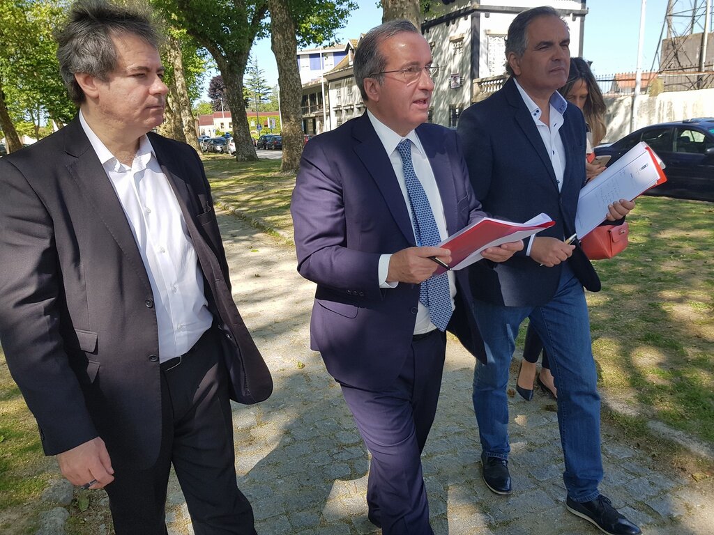 Atenção voltada para Moreira