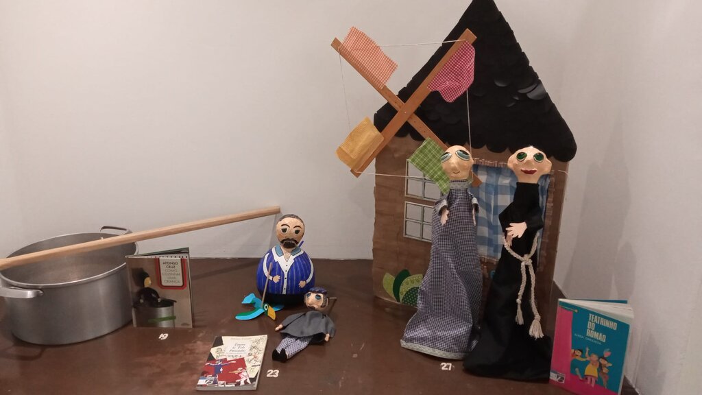 Somos Feitos de Palavras | Exposição “Para que servem os livros…” 