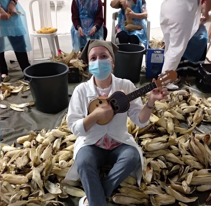 Desfolhada no Lar de Nazaré