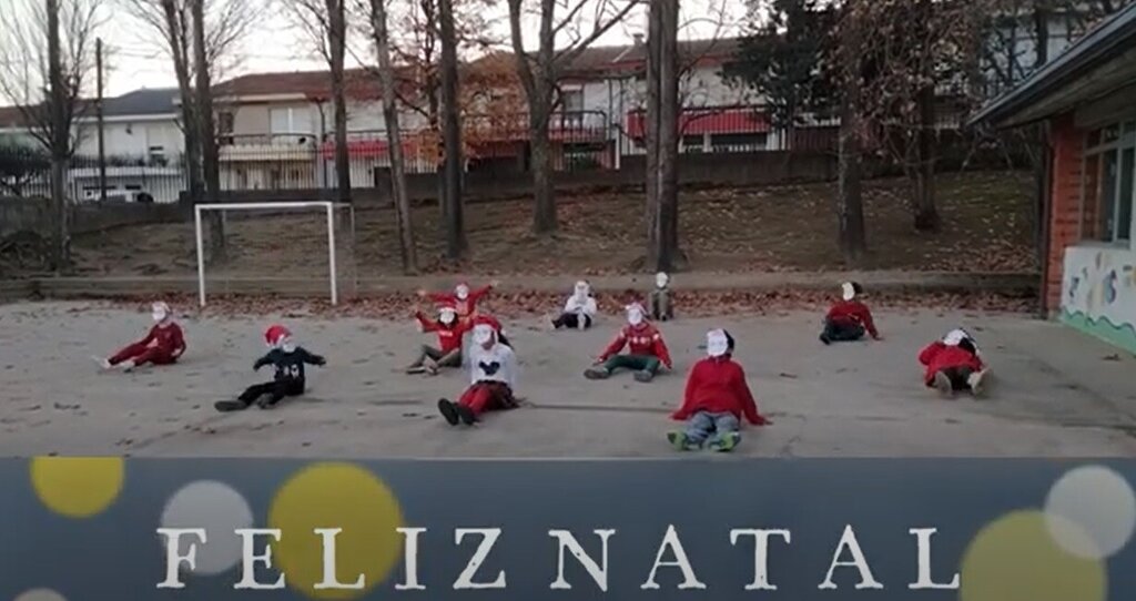 Feliz Natal a todos/as vós, vindo da Escola Básica Cidade Jardim