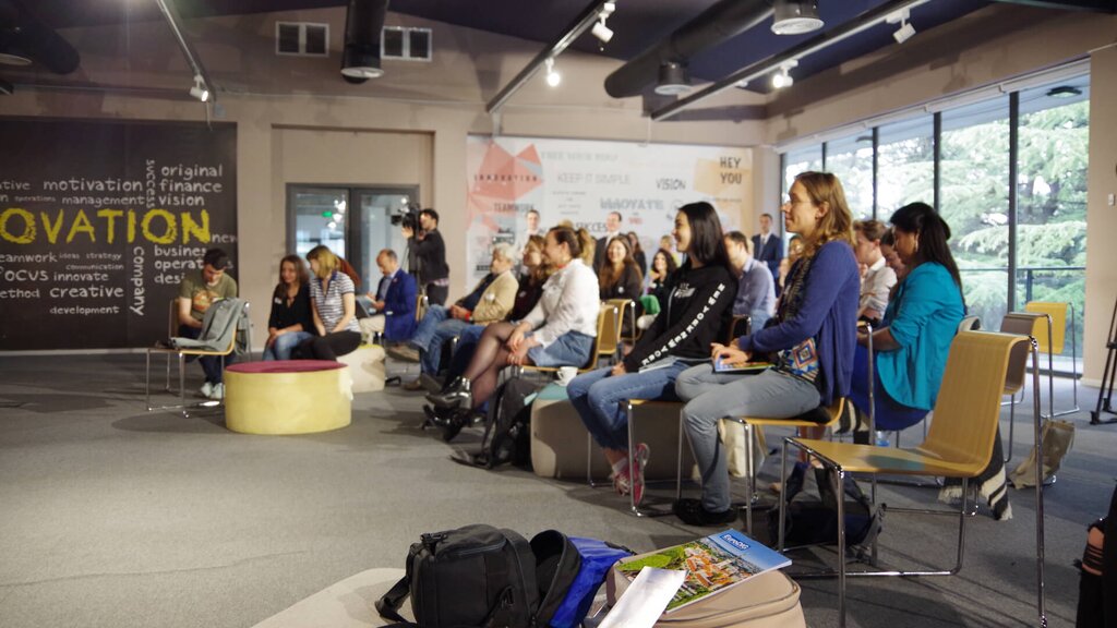 YOUTH DIALOGUE ON INTERNET GOVERNANCE