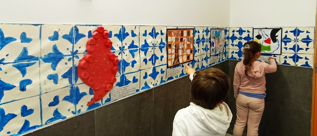 Azulejos Portugueses na EB de Ferreiró