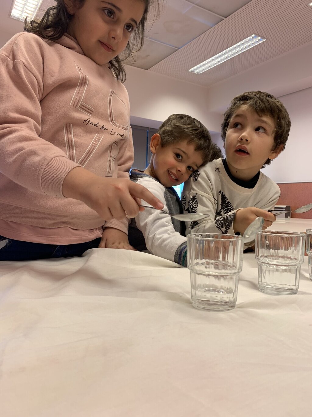 Música com copos | Sons&Sentidos