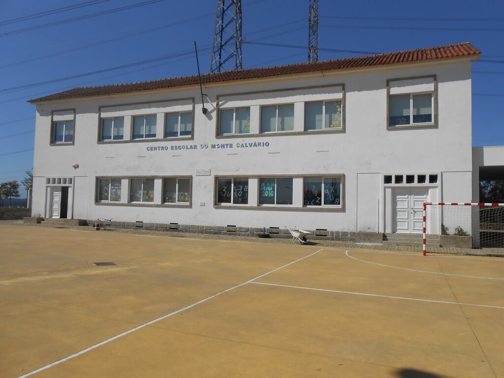 Obras na Escola Básica de Monte Calvário