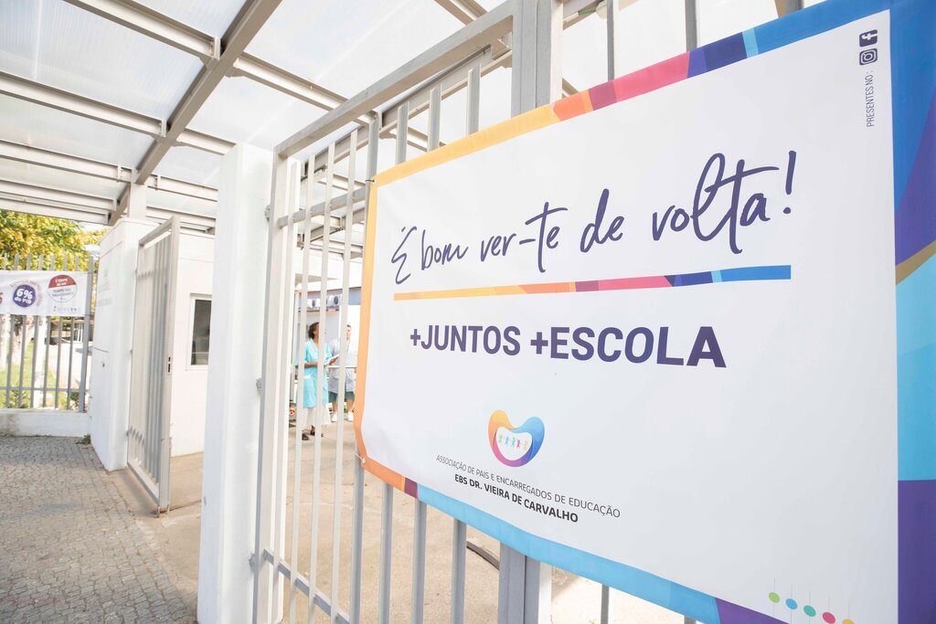 Início do ano letivo assinalado com inovação e emoção 