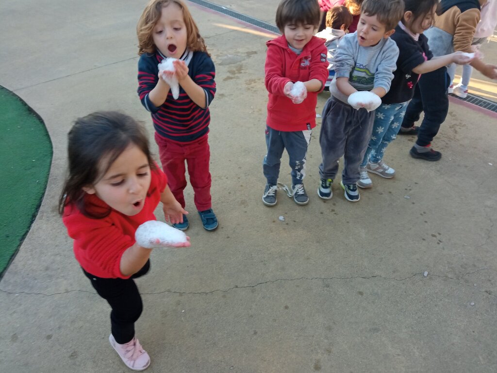 "Vamos tomar banho?"  Nos módulos plenaMente e Cria&Explora