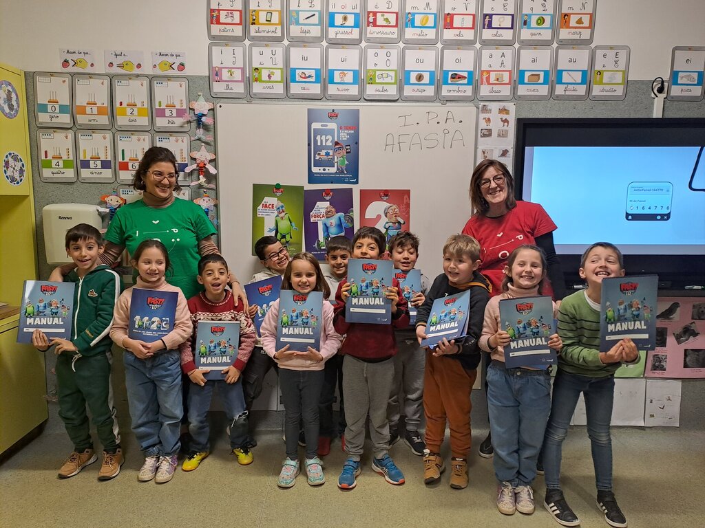 Visita do IPA à EB Pedras Rubras - Projeto Heróis Fast 112