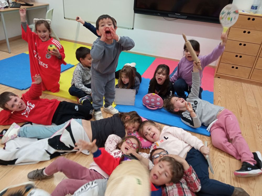 Crianças Celebram o Dia do Pai com Atividade Lúdica e Reflexiva