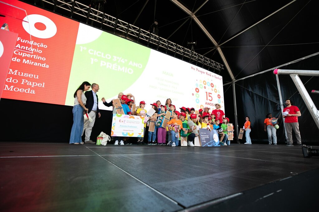 Escolas da Maia destacam-se na final nacional do projeto “No Poupar Está o Ganho”