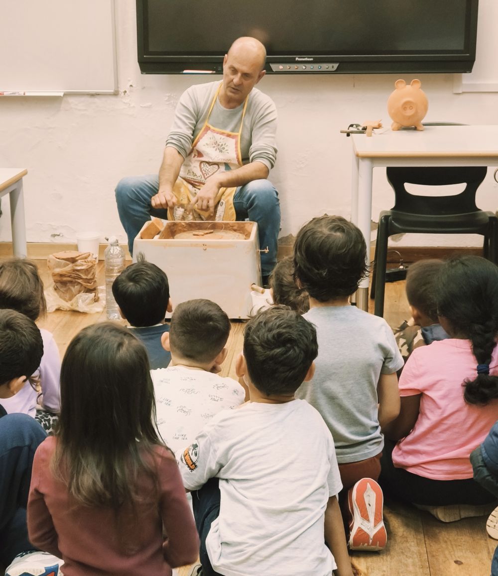 A arte da olaria em Ciências Criativas na EB da Giesta