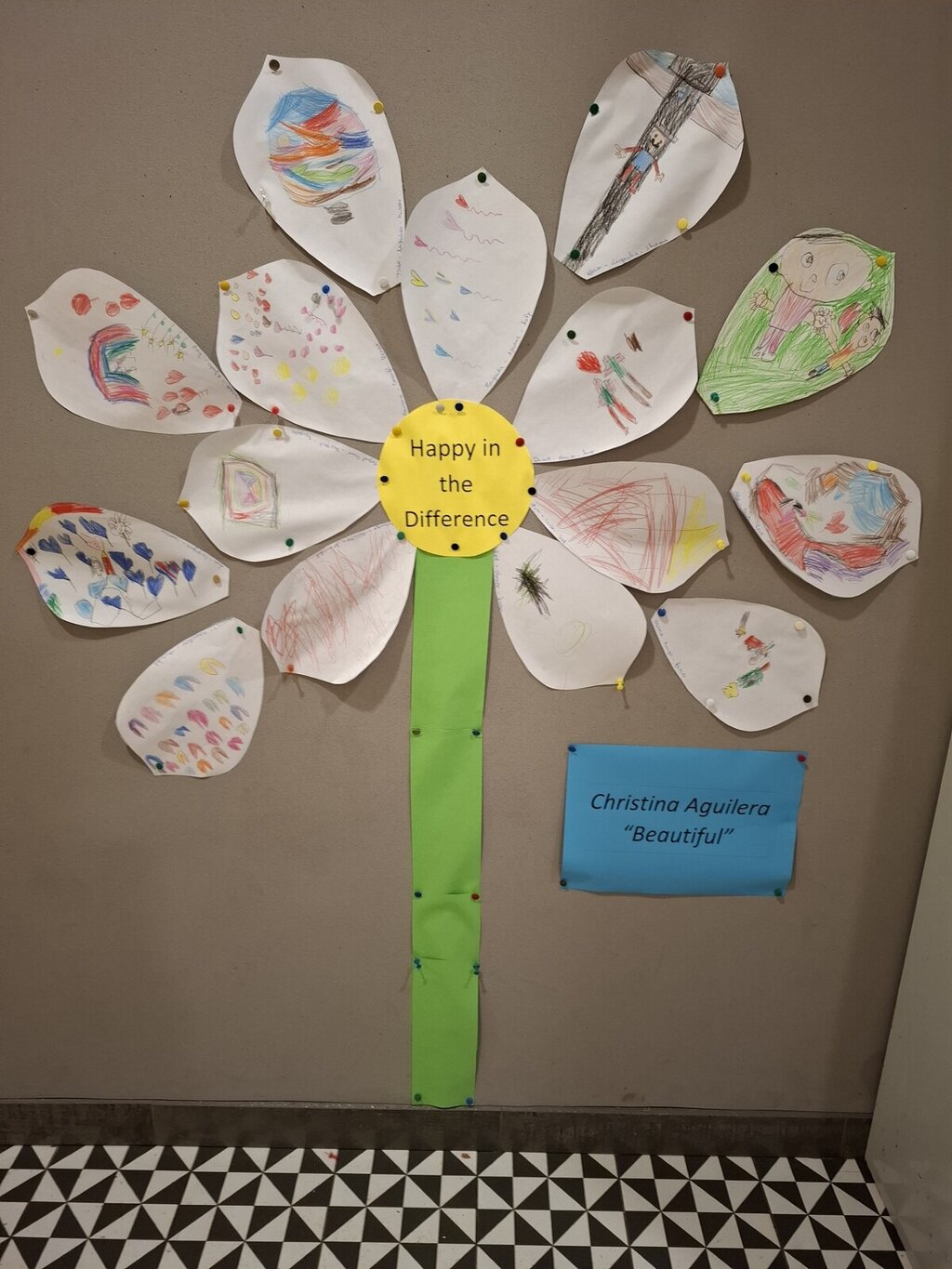 Uma Flor de Inclusão Celebrar a Diferença no JI de Ferreiró